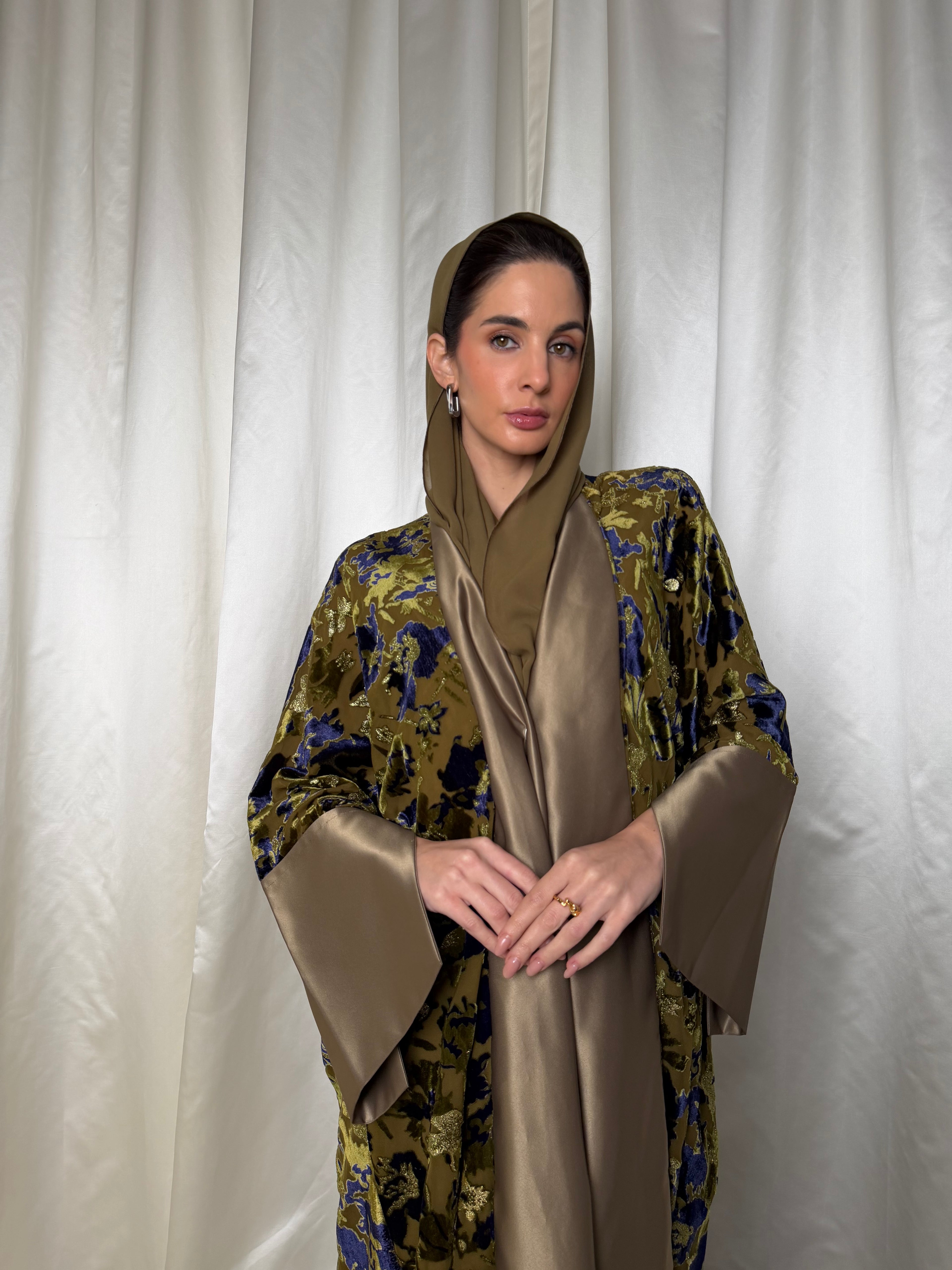 TRP-19 Abaya