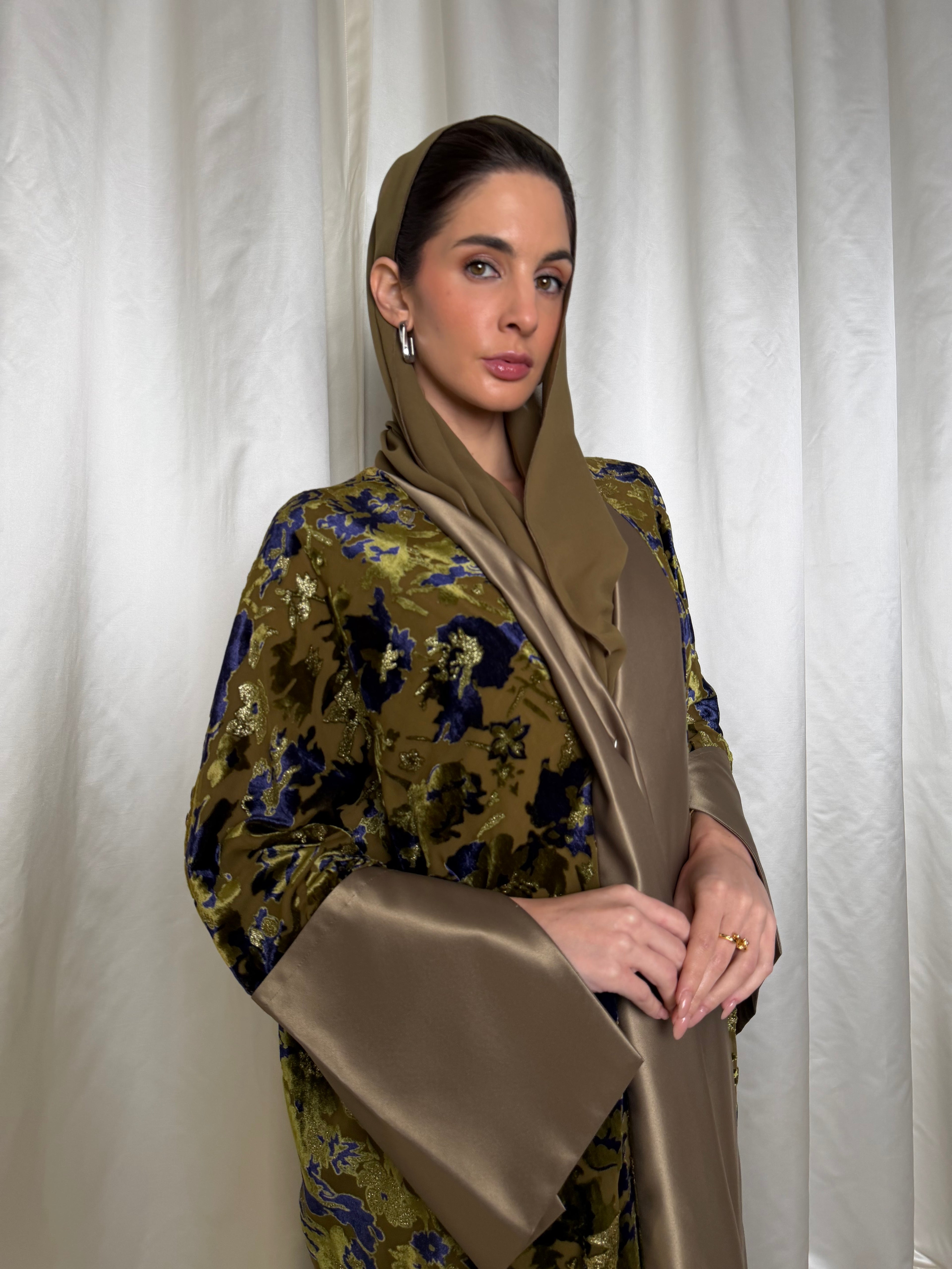 TRP-19 Abaya