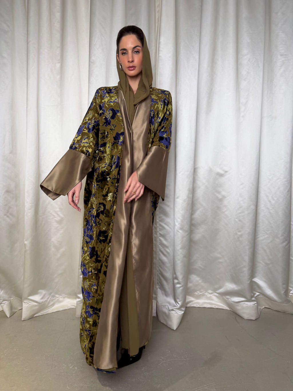 TRP-19 Abaya