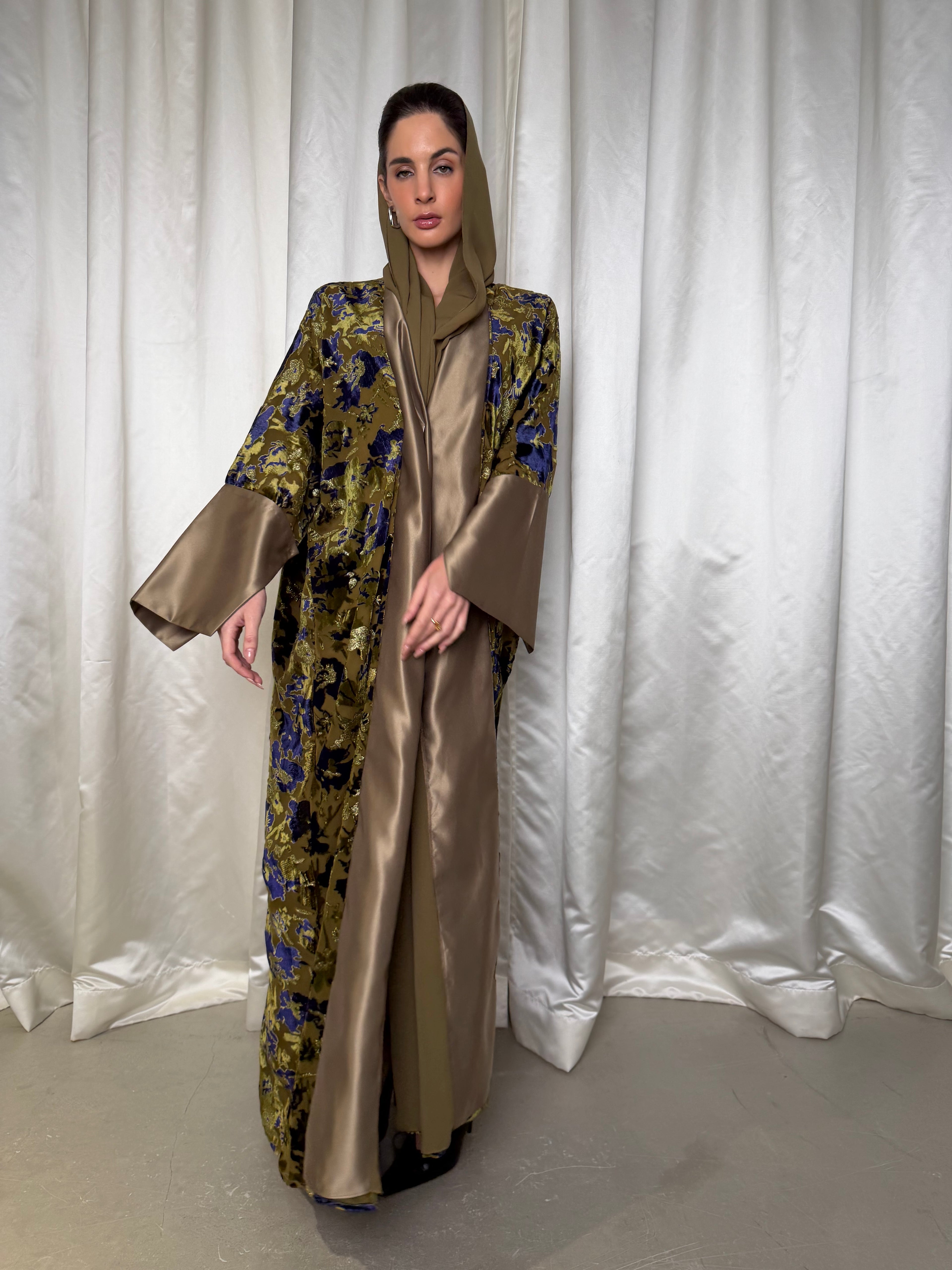 TRP-19 Abaya