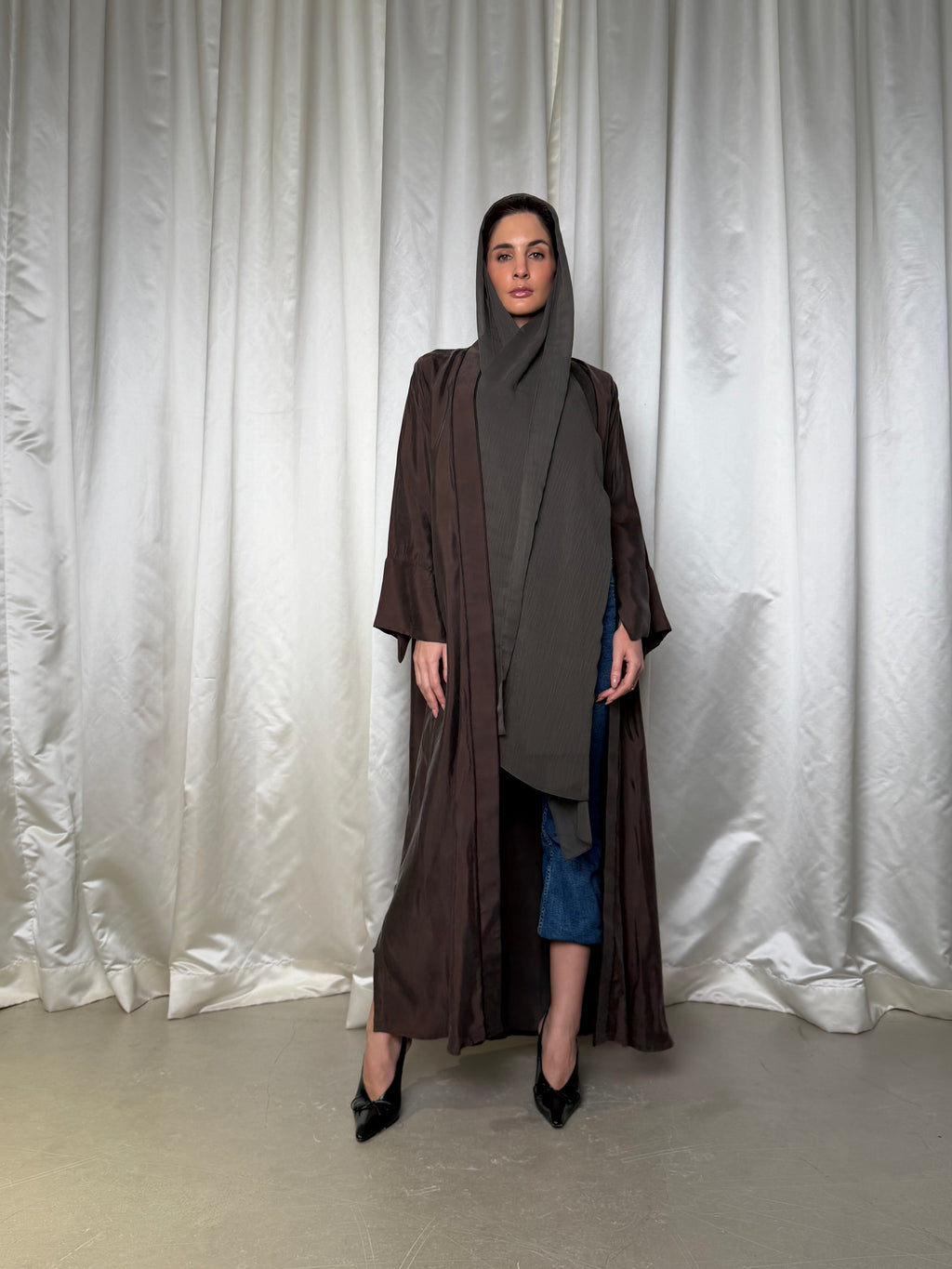 TRP-21 Abaya