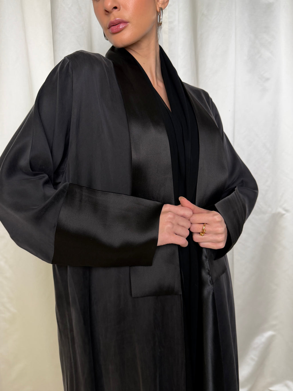 TRP-20 Abaya
