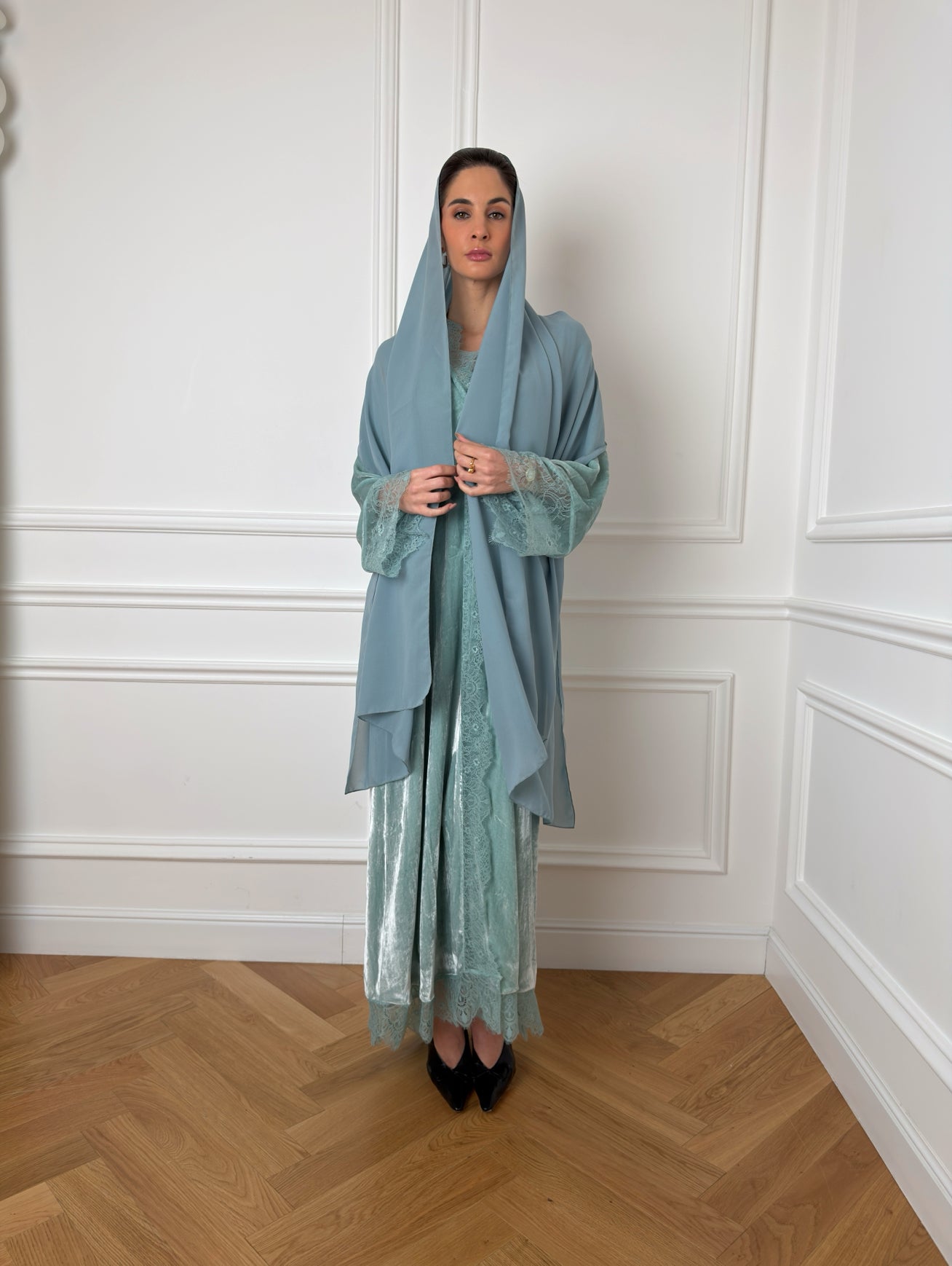TRP-17 Abaya