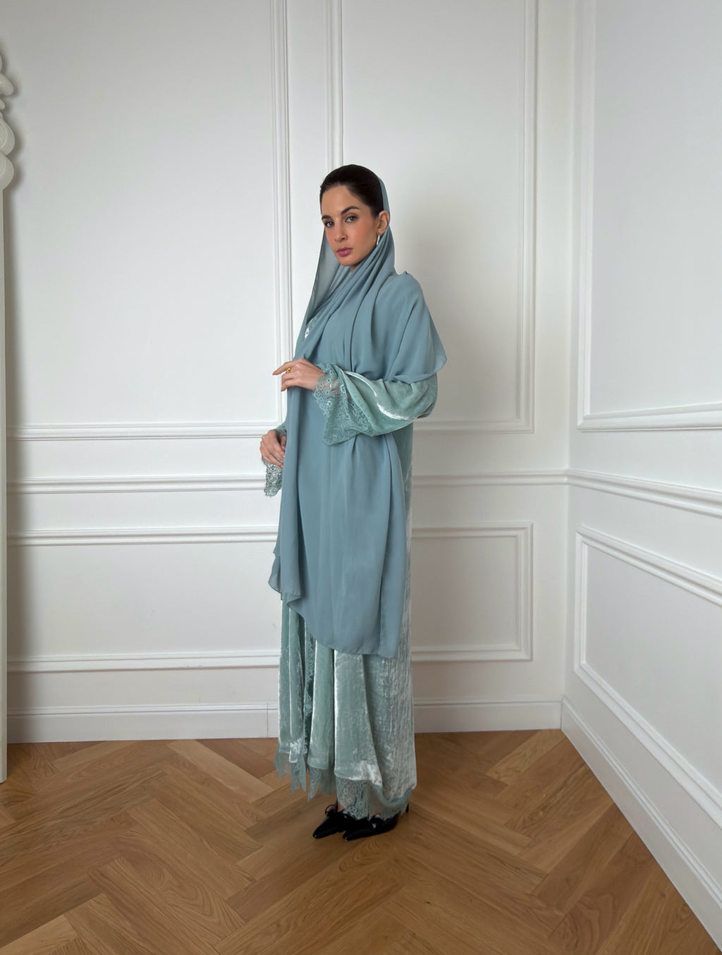 TRP-17 Abaya