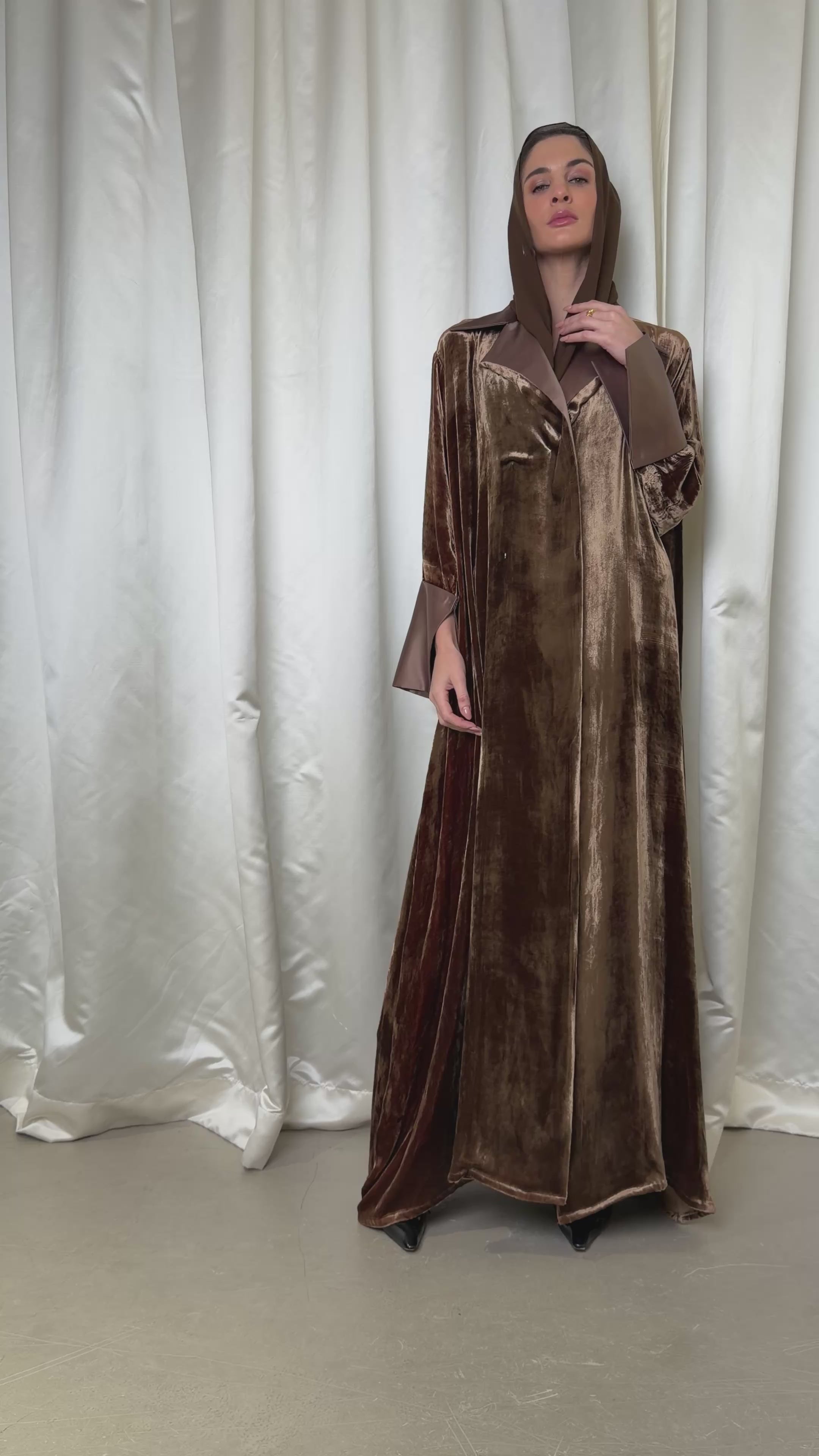 TRP-24 Abaya